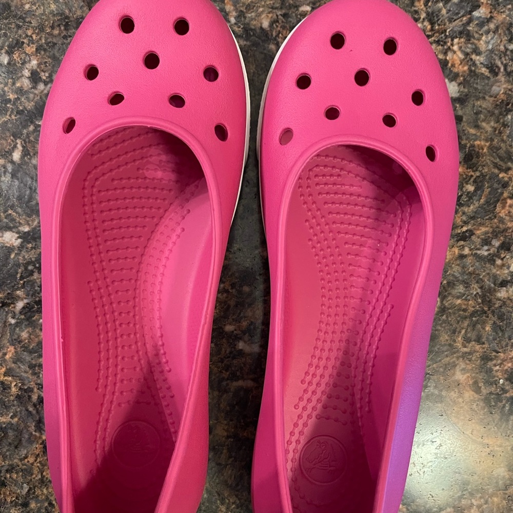 Crocs flats